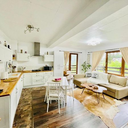 Delux Apartment Предял Екстер'єр фото
